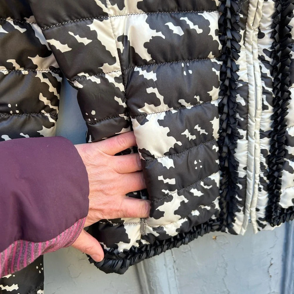 Weekend Max Mara  Quilted Jacket, size 4 - Picture 5 of 9